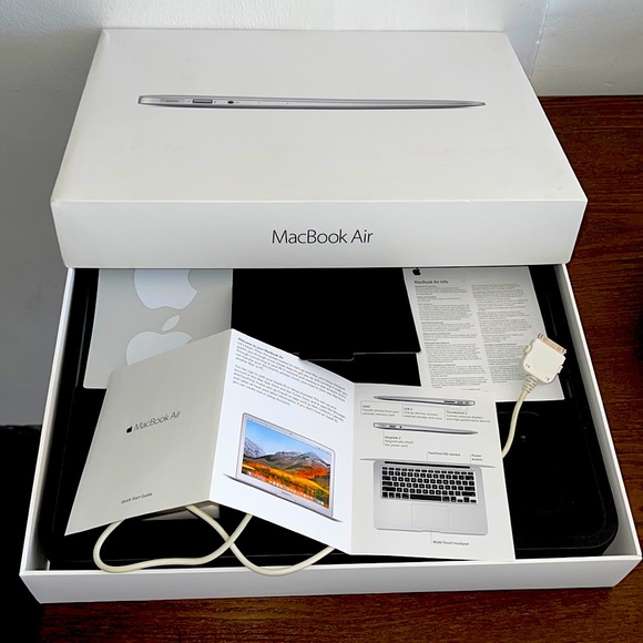 COPY - Mac Book Air 11.5 - Picture 5 of 6